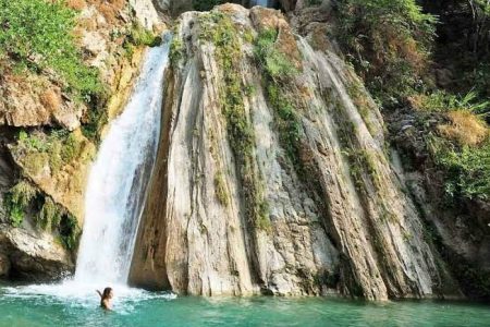 neer waterfall